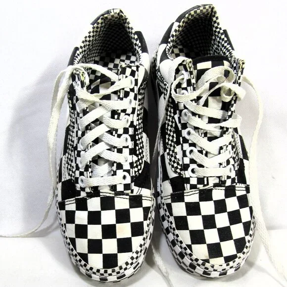 VANS OLD SKOOL CHECKER BOARD LACE UP SNEAKERS, WOMEN'S 7 OR MEN'S 5.5 - Picture 2 of 13